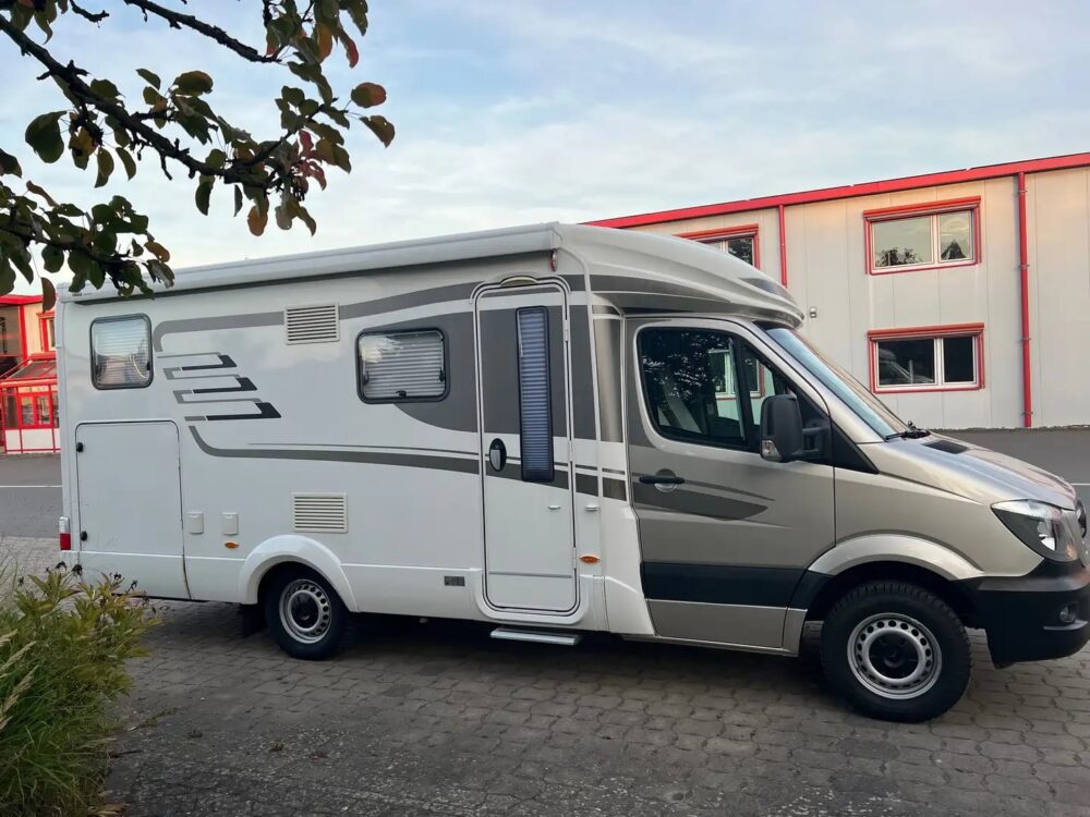 Hymer/Eriba MLT 580 Mercedes – Slechts 6,97 m, automaat | Slaapplaatsen: 3 | Eerste registratie: 04/2015 | 56.500 km | Vermogen: 163 pk | Totaalgewicht: 3.500 kg - Afbeelding 5