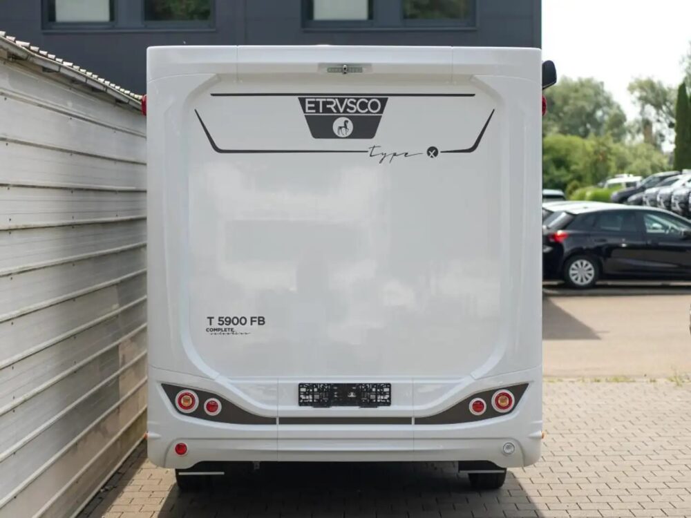 Etrusco T-Model T 5900 FB MJ24 – Slechts 5,95 m, Handgeschakeld | Slaapplaatsen: 3 | Eerste registratie: 06/2024 | 15 km | Vermogen: 140 pk | Totaalgewicht: 3.500 kg - Afbeelding 5