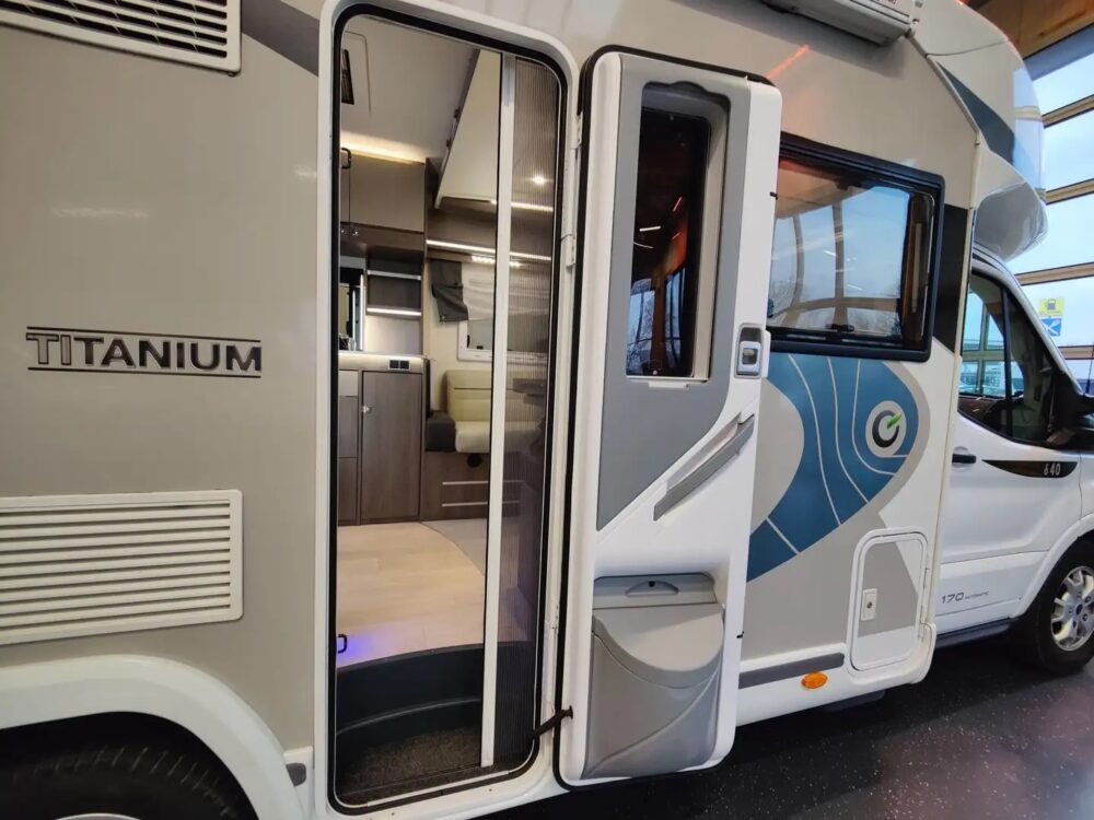 Chausson 640 titanium – Slechts 6,99 m, automaat | Slaapplaatsen: 4 | Eerste registratie: 06/2019 | 46.000 km | Vermogen: 170 pk | Totaalgewicht: 3.500 kg - Afbeelding 6