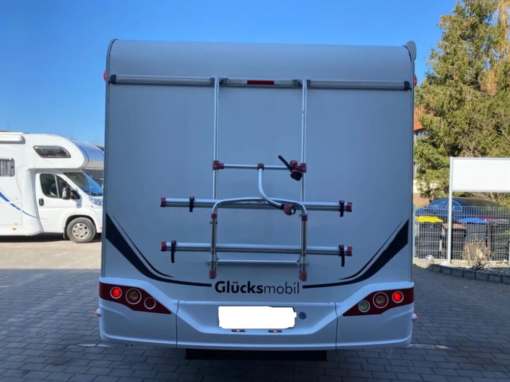 Glücksmobil T 58 – Slechts 6,23 m, Handgeschakeld | Slaapplaatsen: 2 | Eerste registratie: 04/2016 | 86.000 km | Vermogen: 131 pk | Totaalgewicht: 3.500 kg - Afbeelding 6