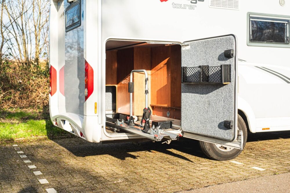 Carthago C Tourer 142 QB – Slechts 6,8 m, automaat | Slaapplaatsen: 2 | Eerste registratie: 02/2013 | 191.500 km | Vermogen: 148 pk | Totaalgewicht: 3.500 kg - Afbeelding 6