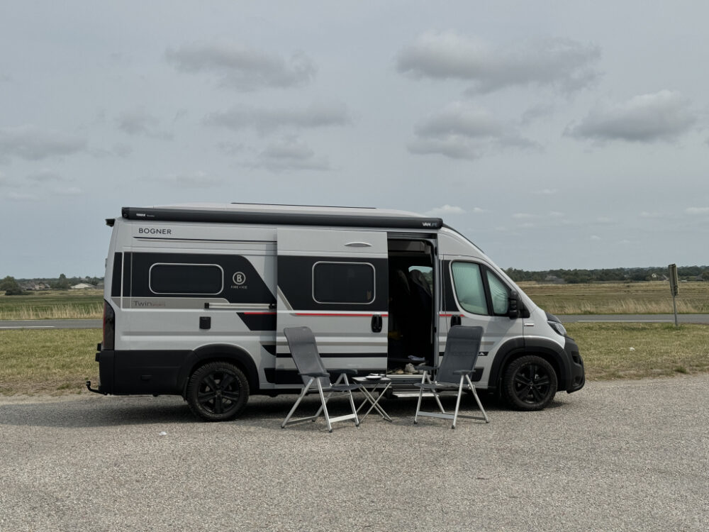 ADRIA TWIN 640 SGX – Slechts 6,39 m, automaat | Aantal slagen: 4 | Laatste registratie: 01/2024 | 15.000 km | Vermogen: 180 pk | Totaalgewicht: 3.500 kg - Afbeelding 7