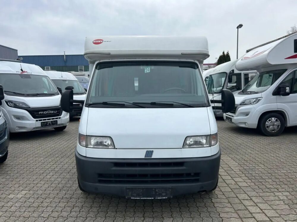 Bürstner T 603 – Slechts 6,22 m, Handgeschakeld | Slaapplaatsen: 2 | Eerste registratie: 03/2001 | 173.000 km | Vermogen: 128 pk | Totaalgewicht: 3.500 kg - Afbeelding 7