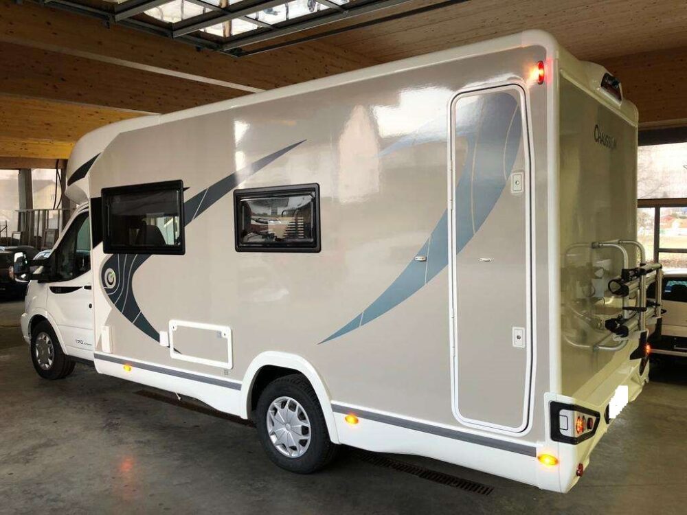 Chausson 640 Titanium – Slechts 6,99 m, Handgeschakeld | Slaapplaatsen: 4 | Eerste registratie: 02/2019 | 34.000 km | Vermogen: 170 pk | Totaalgewicht: 3.500 kg - Afbeelding 8