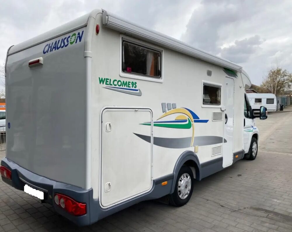 Chausson Welcome 95– Slechts 7.14m, Versnellingsbak: Handgeschakeld | semi-intégré Châssis Fiat | Eerste toelating: 02/2007 | 175 000Km | 4 slaapplaatsen | Toegestane gewicht: 3.500 kg - Afbeelding 8