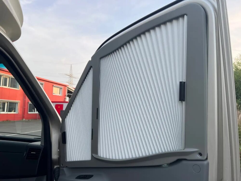 Hymer/Eriba MLT 580 Mercedes – Slechts 6,97 m, automaat | Slaapplaatsen: 3 | Eerste registratie: 04/2015 | 56.500 km | Vermogen: 163 pk | Totaalgewicht: 3.500 kg - Afbeelding 8