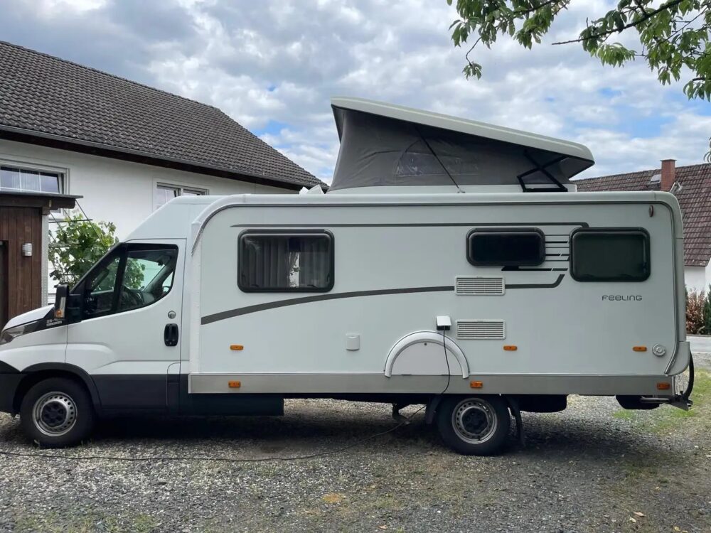 Iveco IS 35 Hymer Eriba – Slechts 7,12 m, Automatische transmissie | Fiat laagprofielchassis | Registratie: 08/2018 | 94.000 km | 6 slaapplaatsen | Toegestaan ​​totaalgewicht: 3.500 kg - Afbeelding 9