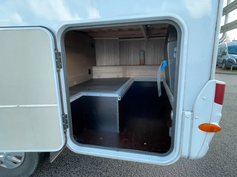 Carado T 135 – Slechts 5,99 m, Handgeschakeld | Slaapplaatsen: 2 | Eerste registratie: 02/2018 | 58.100 km | Vermogen: 131 pk | Totaalgewicht: 3.500 kg - Afbeelding 9