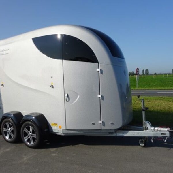 Bucker Careliner M Paardentrailer